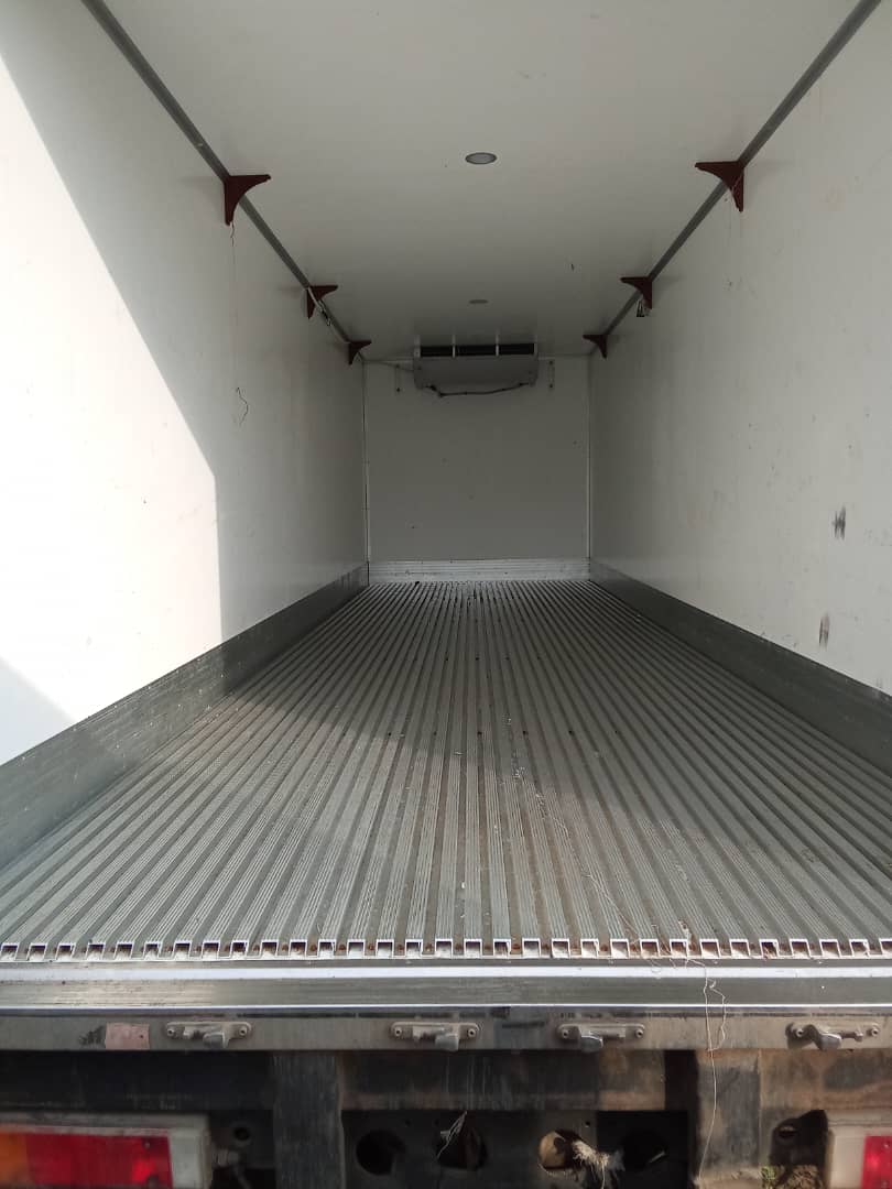 Cooling truck